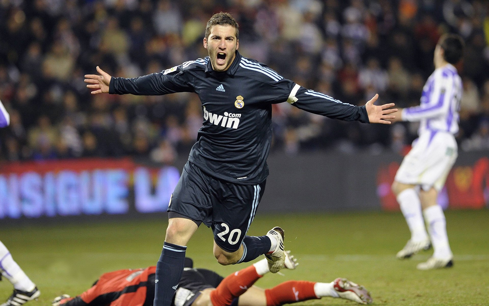 逆转之夜,快船如何将年度焦点战铸就为传奇