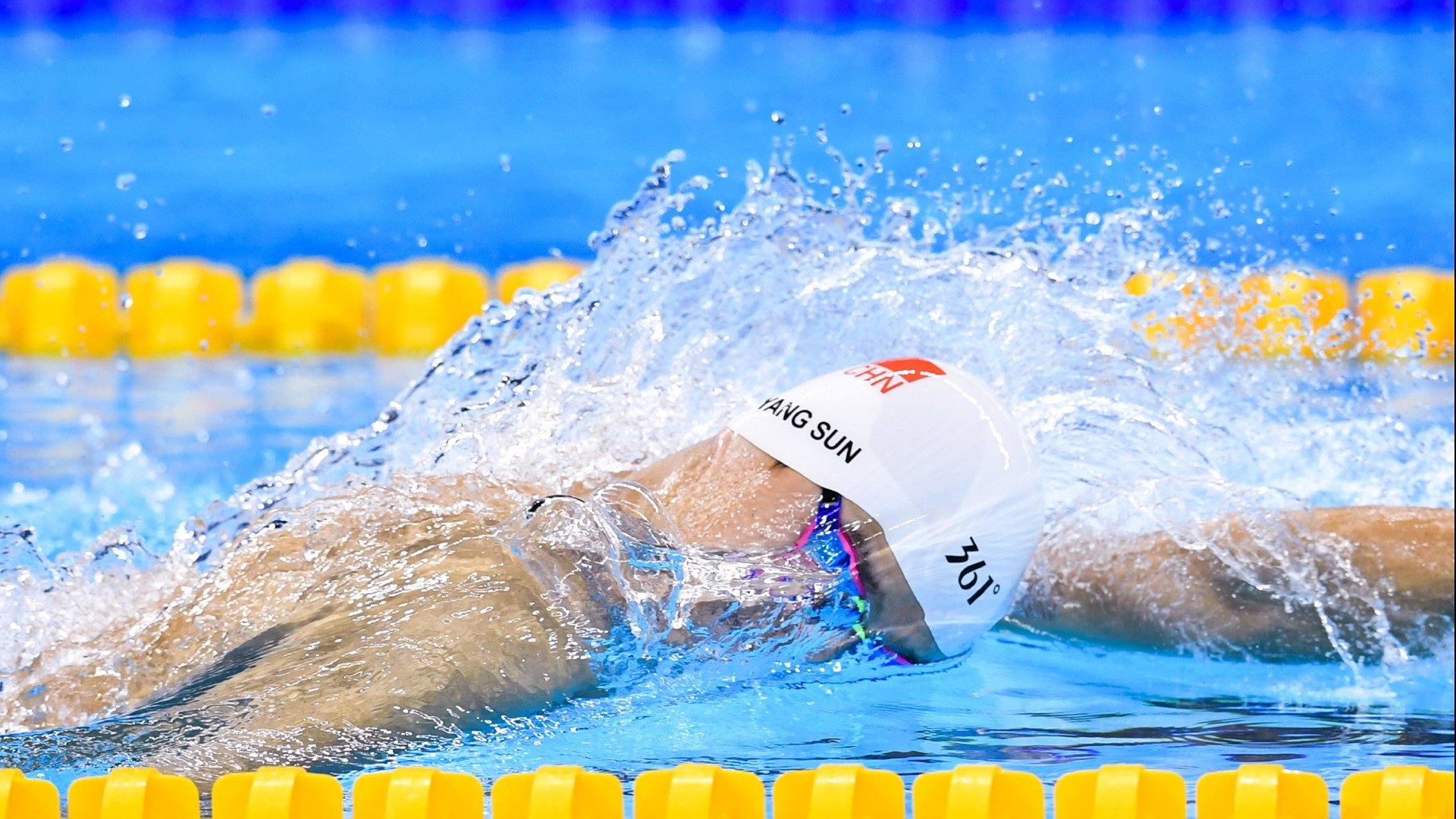 加维一锤定音，英格兰力克贝蒂斯背后的战术革命与少年英雄